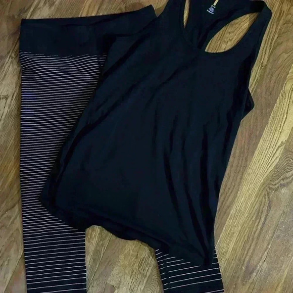 Lucy Black Razor Back Tank and Pink Striped Capri Leggings Workout Outfit, Sz Sm - Picture 2 of 5